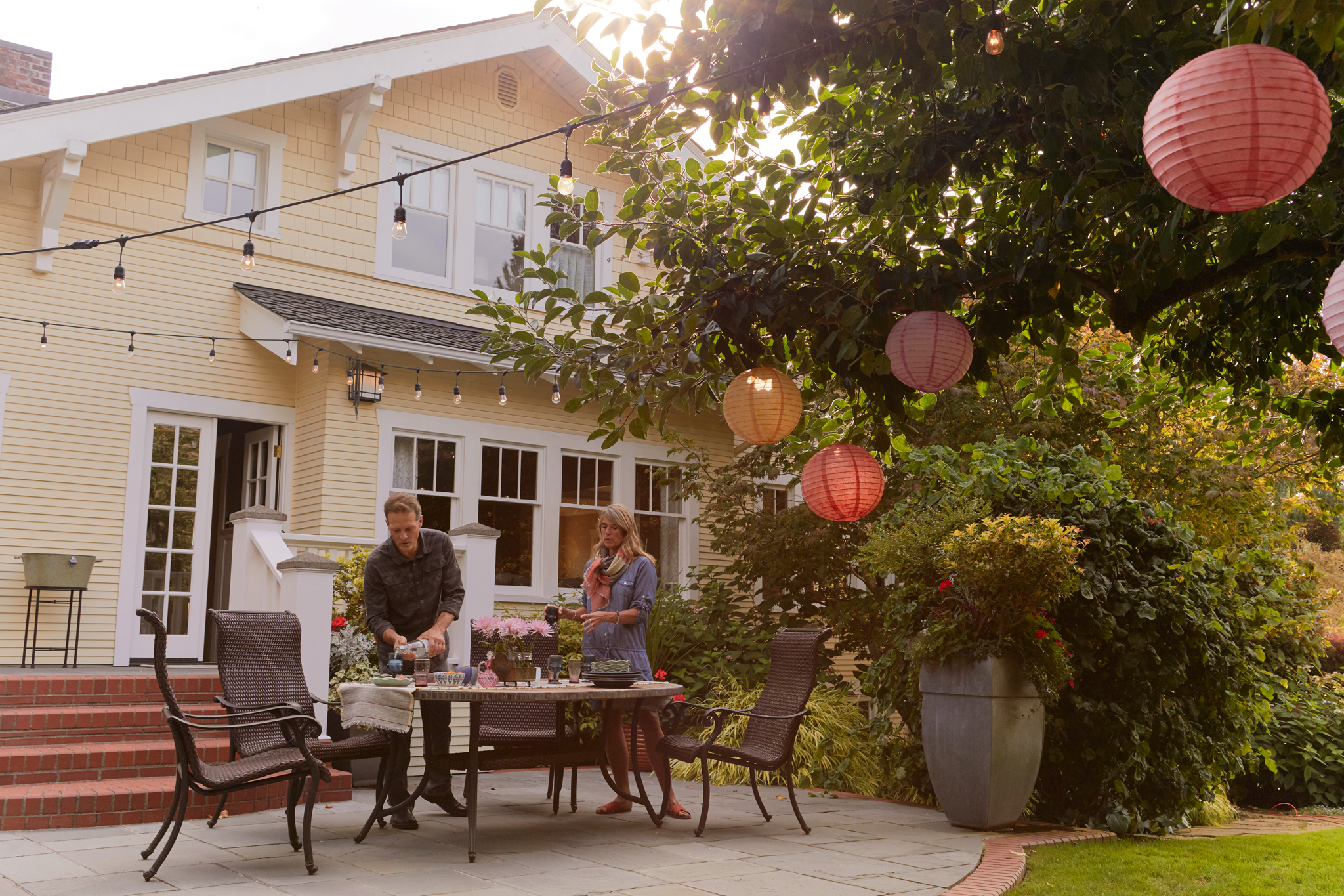 Zillow_Q3report_2017_CFH_SidePorch2_2352